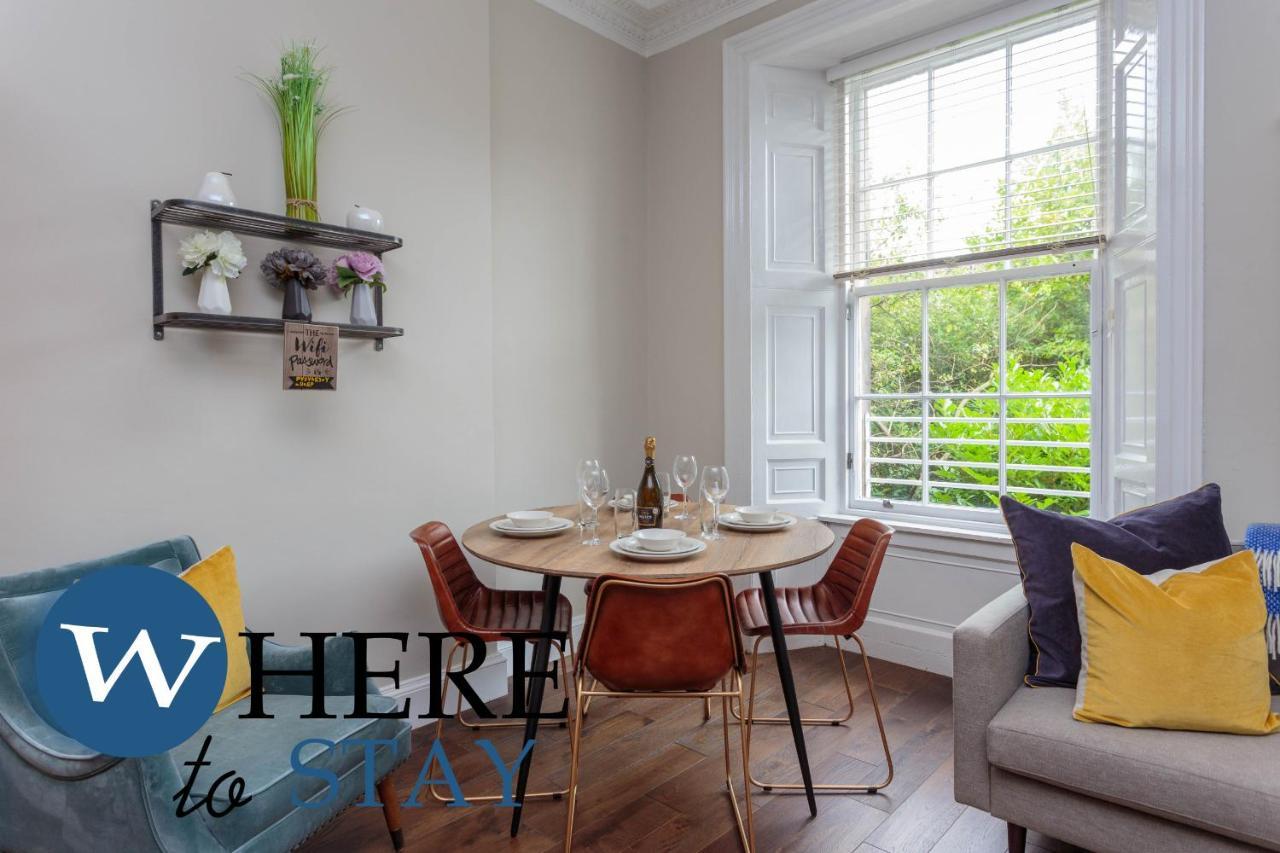 Stylish 2Bed Apartment Underneath Edinburgh Castle Ngoại thất bức ảnh